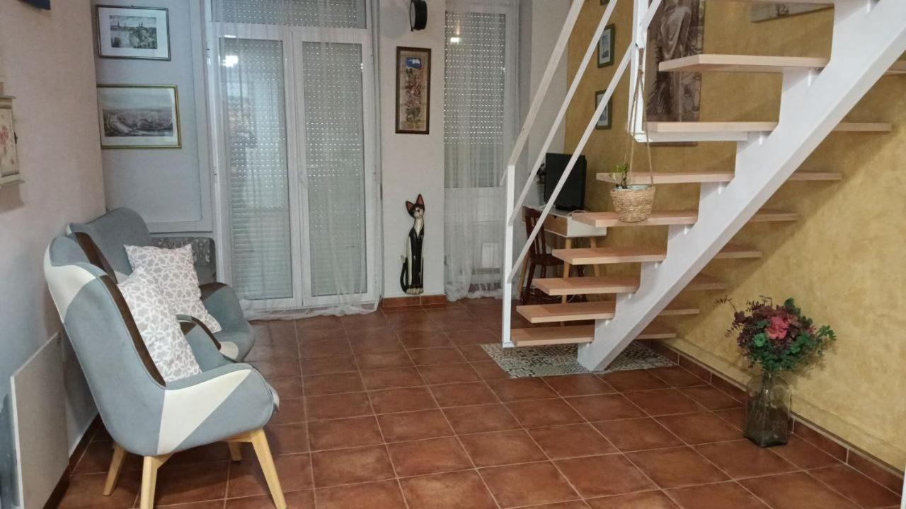 Loft In Ehemaligem Fischer Haus Apartamento Valência Exterior foto